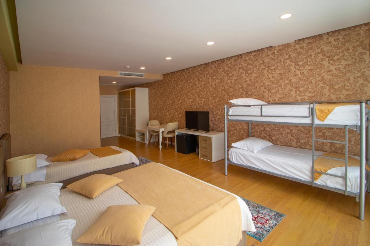 Nbt Hotel Reps Kukes Екстер'єр фото